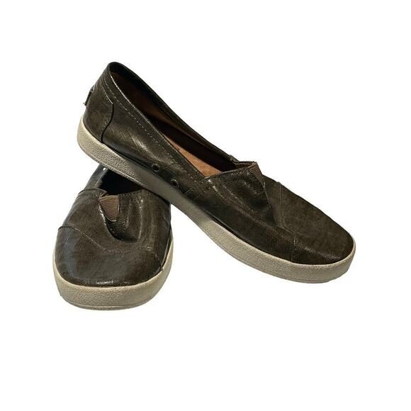 TOMS Womens 7 Avalon Olive Green
Waxed Canvas Patent Linen Slip On Loafers - Picture 13 of 13